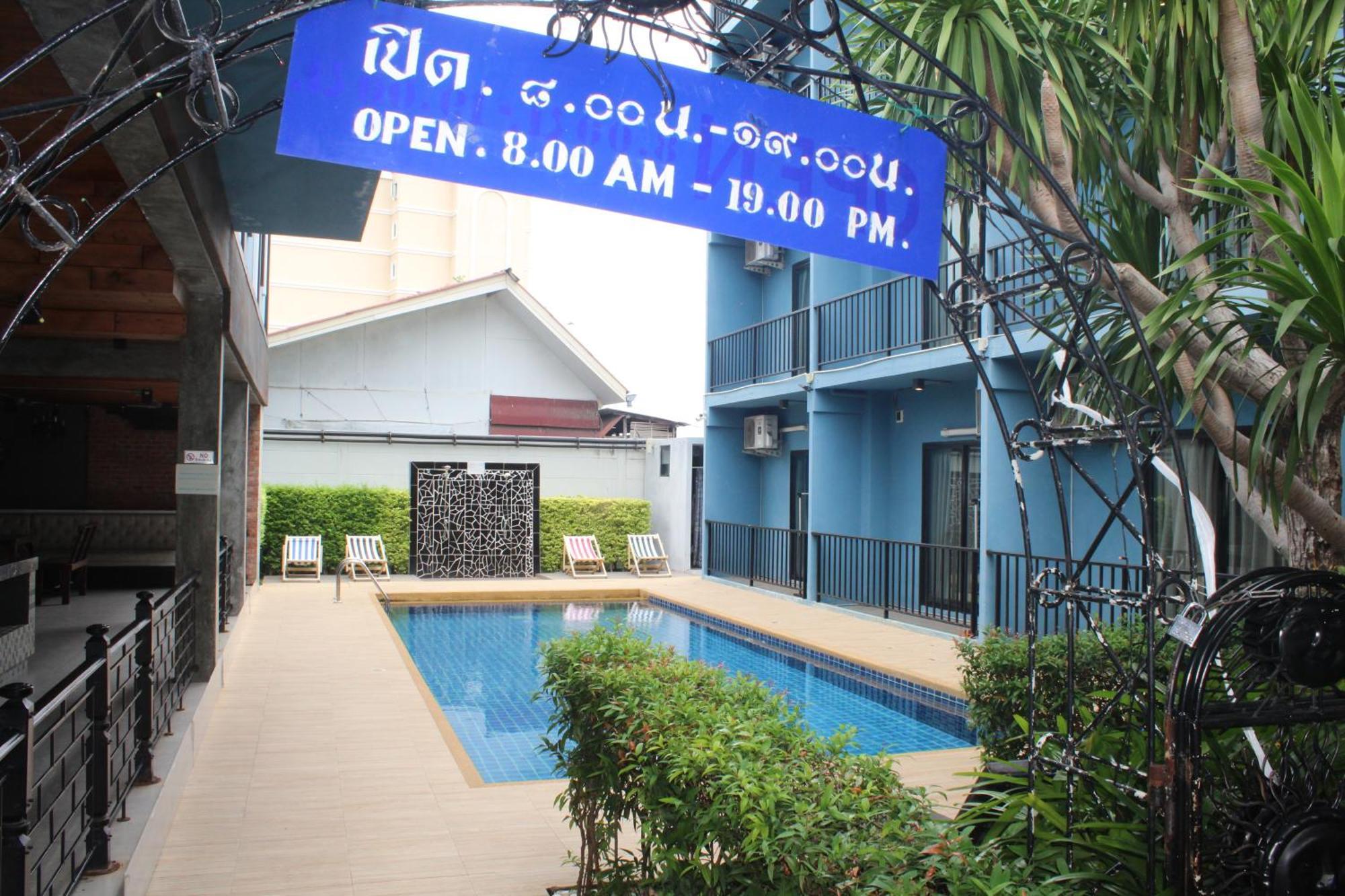 Nine Blue Residence Nong Prue Екстер'єр фото